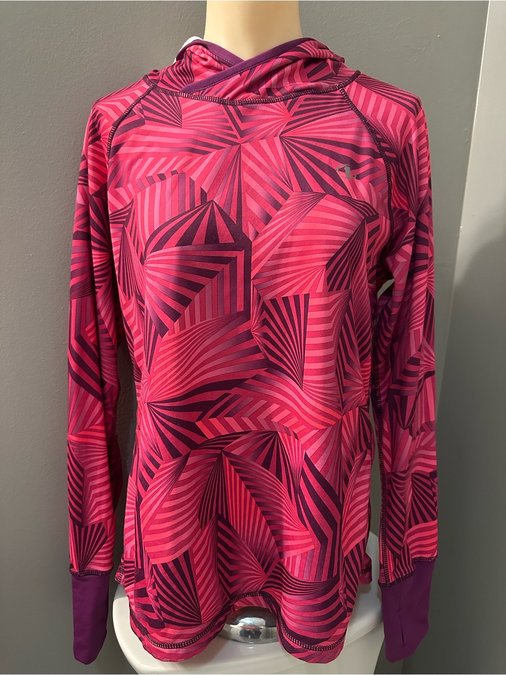 AND1 Women's Pink Geometric Hooded Long-Sleeve Top